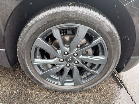 Used 2023 Chevrolet Equinox RS FWD image 24