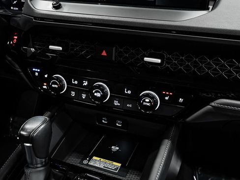 Used 2023 Honda Accord Touring image 26