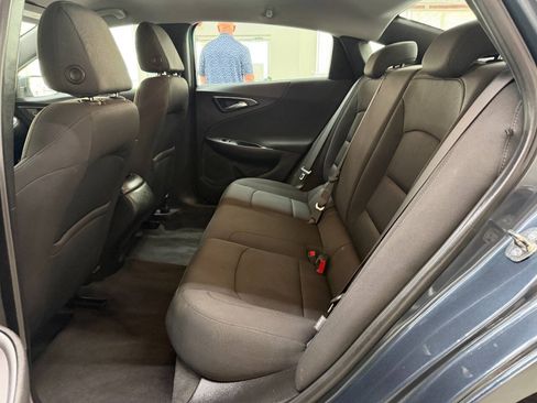 Used 2019 Chevrolet Malibu RS FWD image 15