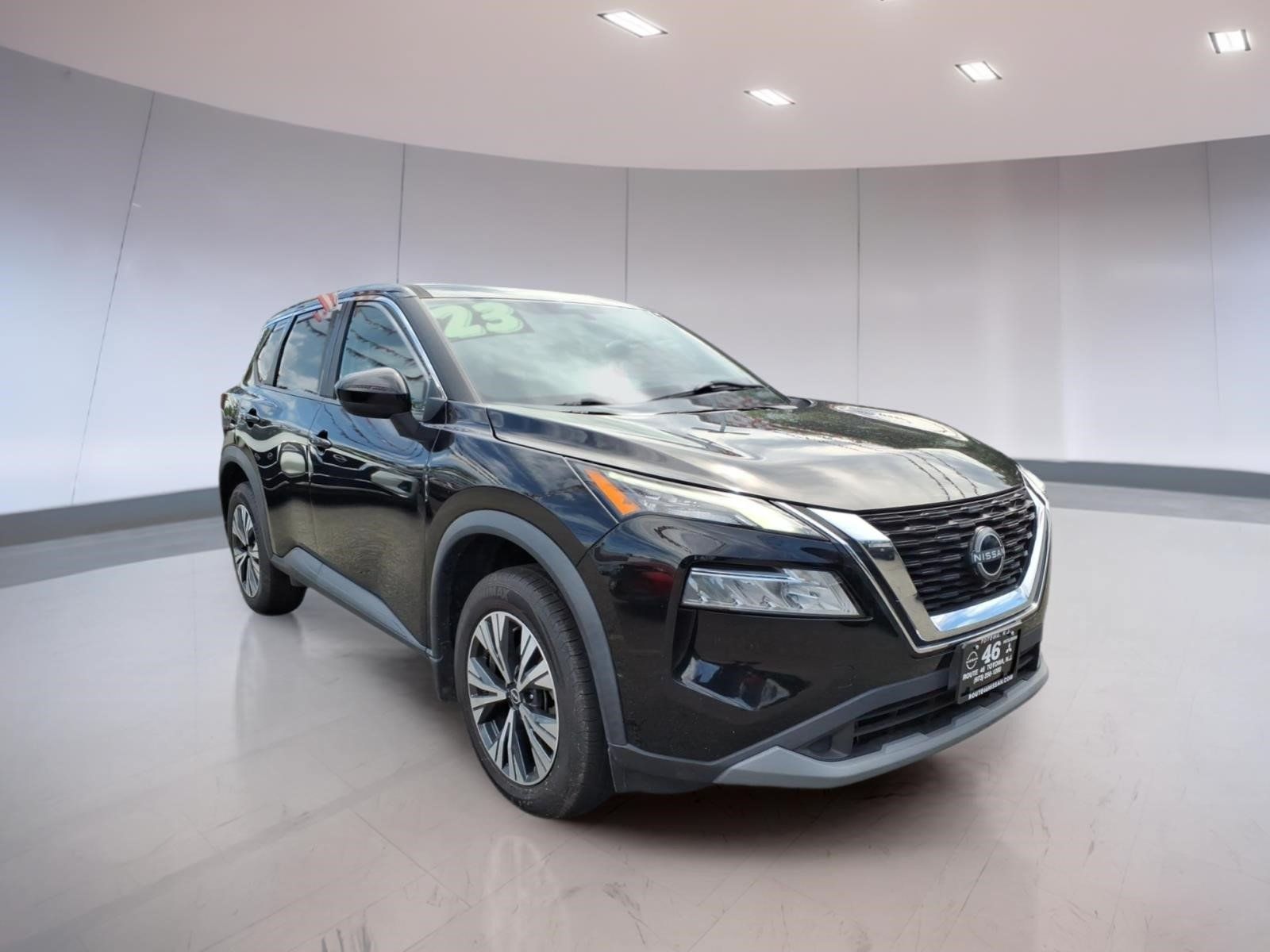 Used 2023 Nissan Rogue SV AWD/4WD image 1