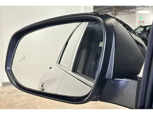 Used 2023 Toyota bZ4X FWD image 32
