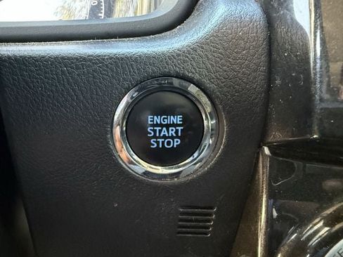 Used 2023 Toyota 4Runner 40th Anniversary SE AWD/4WD image 23