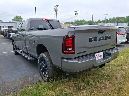 New 2026 RAM 2500 Big Horn AWD/4WD image 3