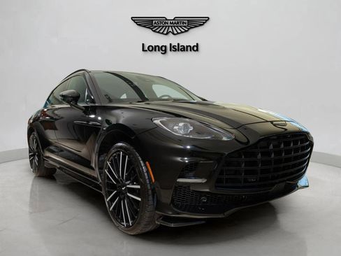 Used 2025 Aston Martin DBX 707 image 3