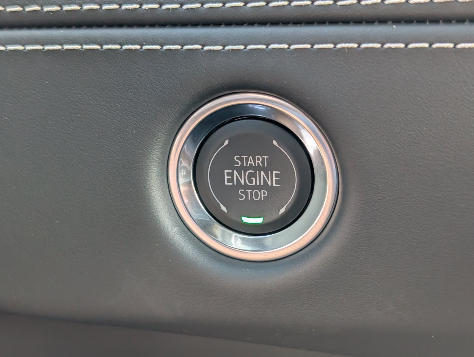 New 2026 Cadillac Escalade Platinum Sport w/ LPO, ONYX Package AWD/4WD image 20