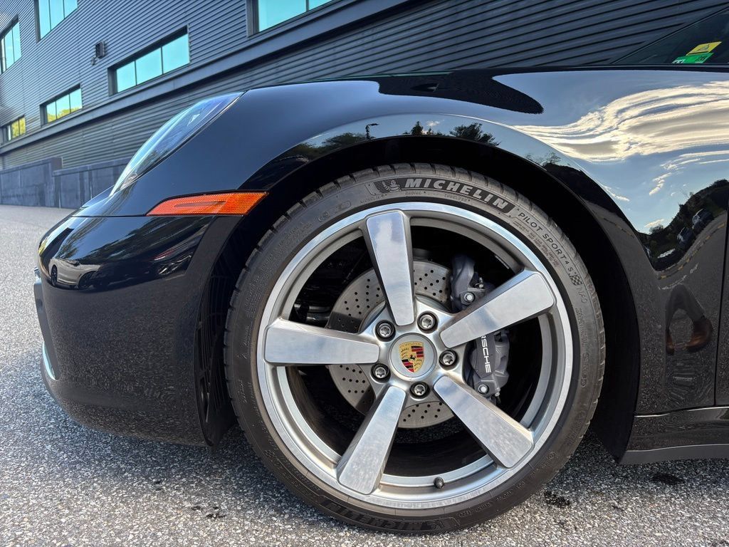 Certified 2024 Porsche 911 Carrera T RWD image 14