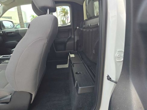 Used 2019 Toyota Tacoma SR RWD image 22