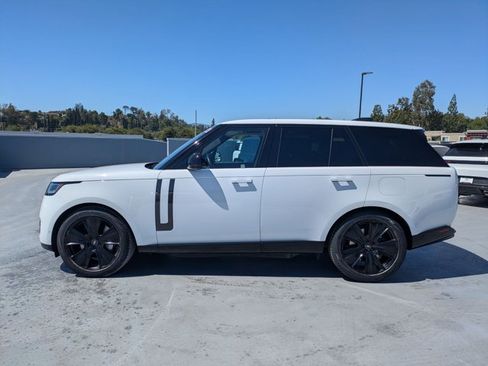 Used 2023 Land Rover Range Rover SE AWD/4WD image 9