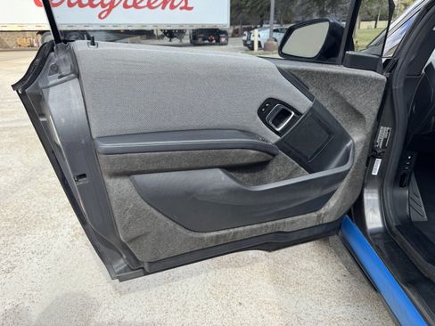 Used 2017 BMW i3 w/ Range Extender image 18