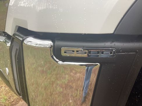 New 2026 GMC Sierra 2500 SLT w/ SLT Premium Package AWD/4WD image 12