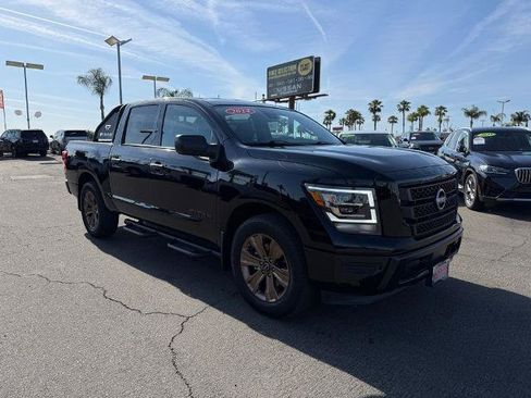 Certified 2024 Nissan Titan SV w/ SV Bronze Edition Package RWD image 1