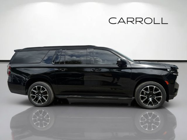 Used 2023 Chevrolet Suburban RST AWD/4WD image 2