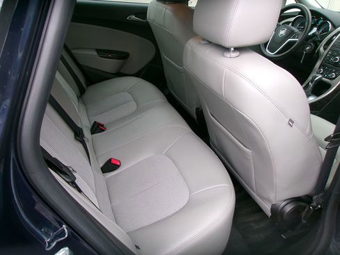 Used 2015 Buick Verano Convenience image 11