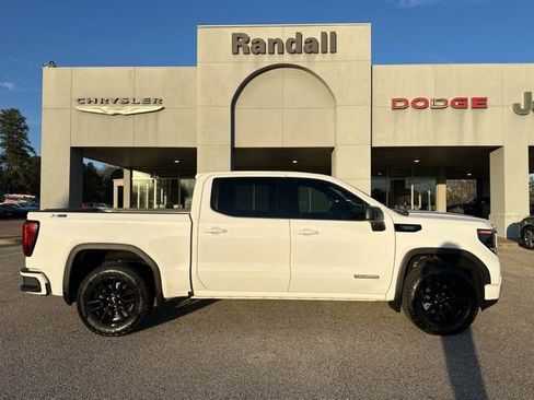 Used 2023 GMC Sierra 1500 Elevation w/ X31 Off-Road Package image 8