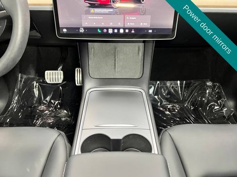 Used 2024 Tesla Model Y Performance AWD/4WD image 13