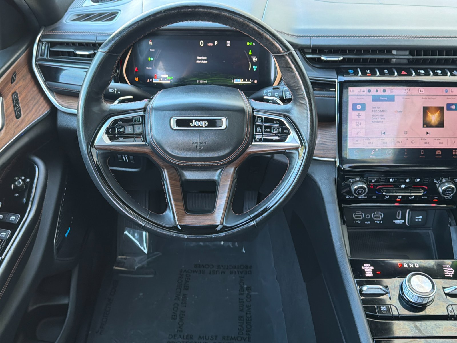 Used 2023 Jeep Grand Cherokee Summit w/ Advanced Protech Group IV AWD/4WD image 16