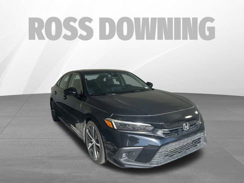 Used 2022 Honda Civic Touring image 3