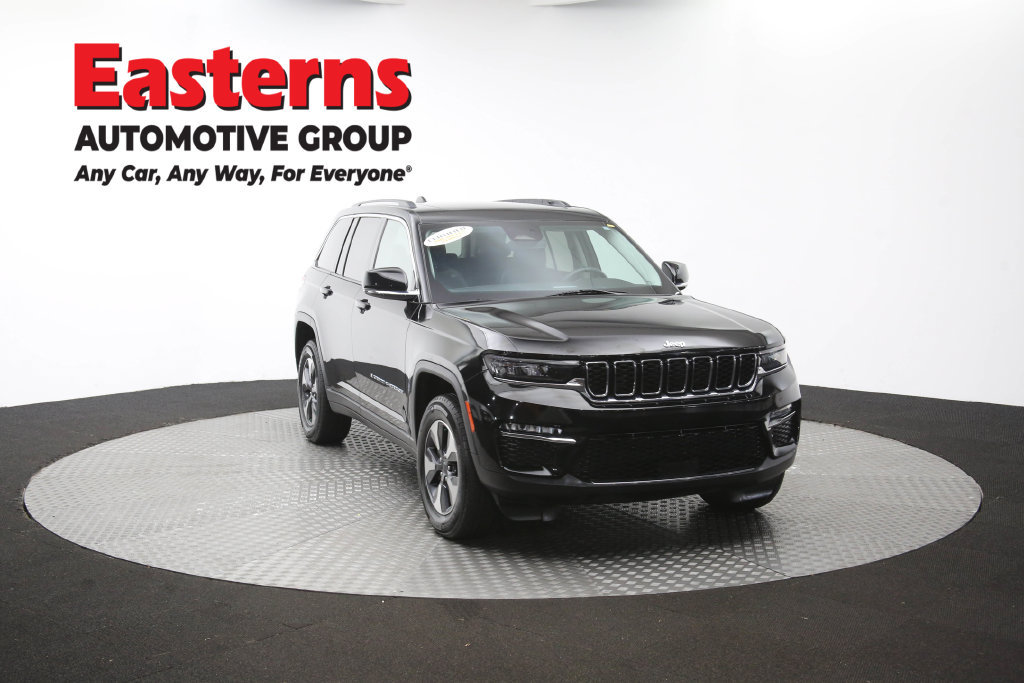 Used 2023 Jeep Grand Cherokee 4WD 4xe image 60