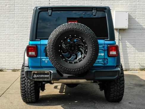 Used 2019 Jeep Wrangler Sport AWD/4WD image 8
