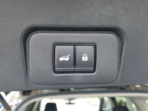 Certified 2024 Nissan Rogue SV image 10