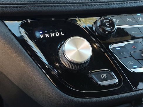 Certified 2020 Chrysler Pacifica Limited image 22