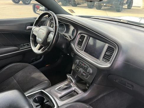 Used 2019 Dodge Charger Scat Pack w/ Dynamics Package RWD image 76
