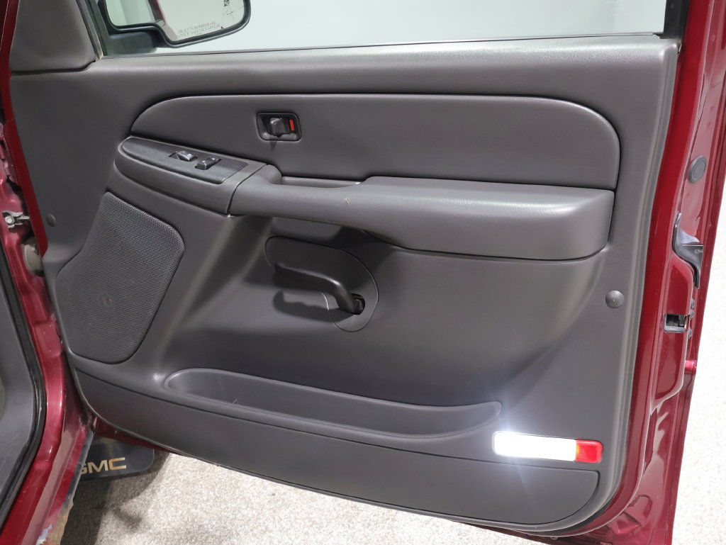 Used 2006 GMC Sierra 1500 SLE w/ Light Duty Power Package AWD/4WD image 26