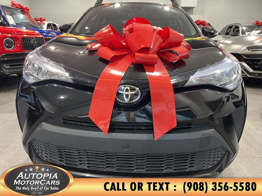Used 2022 Toyota C-HR XLE FWD image 9