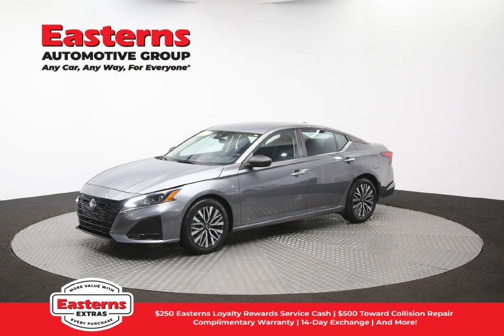 Used 2024 Nissan Altima 2.5 SV FWD image 59