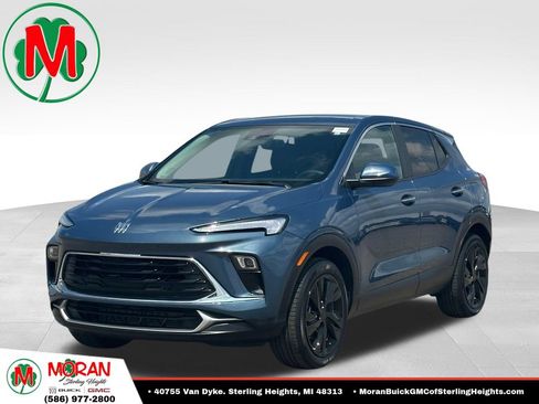 Certified 2024 Buick Encore GX Preferred w/ Comfort Package FWD image 1