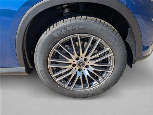 Used 2026 Mercedes-Benz GLC 300 image 14