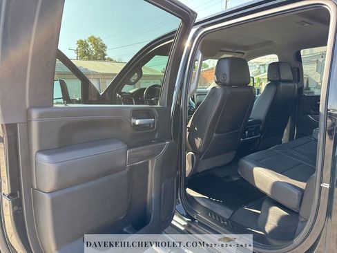 Used 2020 Chevrolet Silverado 2500 LTZ w/ LTZ Convenience Package image 19