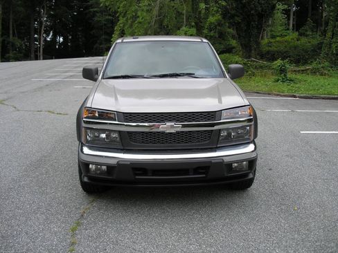 Used 2004 Chevrolet Colorado LS w/ Power Convenience Package RWD image 2