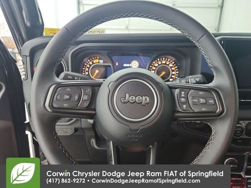 Certified 2025 Jeep Wrangler Unlimited Rubicon AWD/4WD image 21