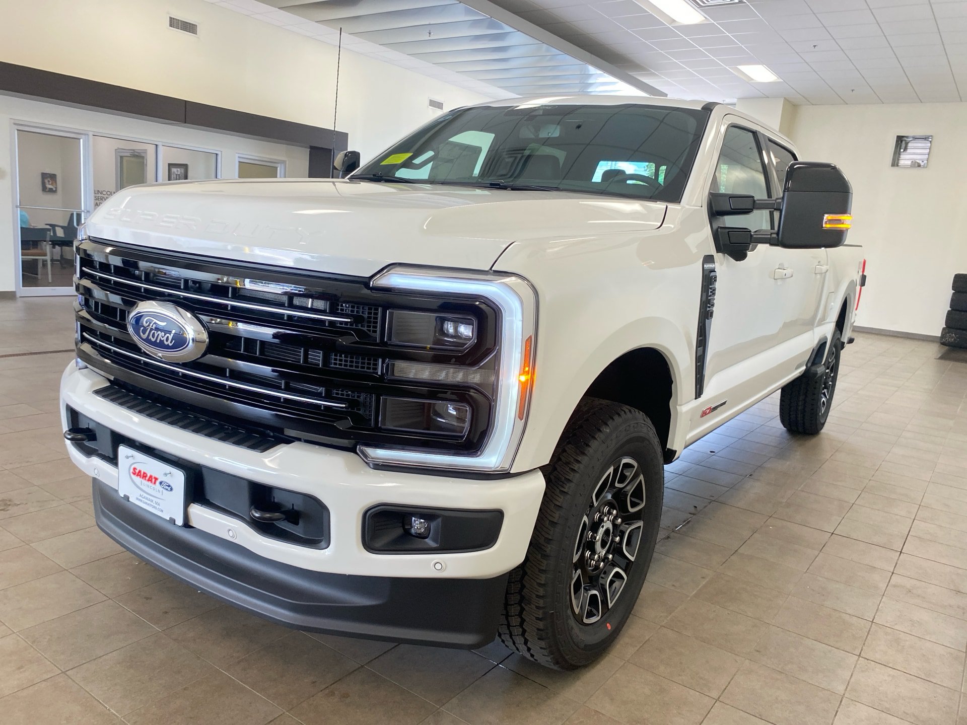 New 2026 Ford F350 Platinum w/ FX4 Off-Road Package AWD/4WD image 4