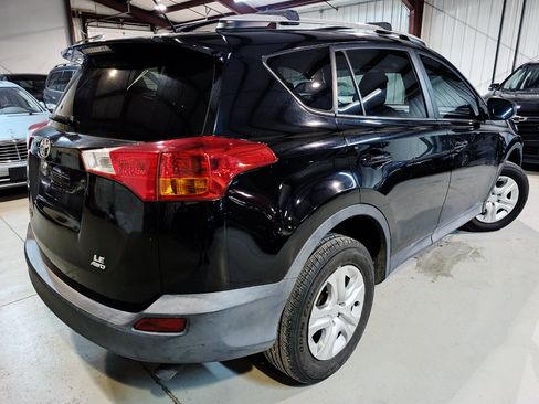 Used 2014 Toyota RAV4 LE AWD/4WD image 7