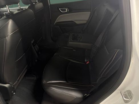 Used 2024 Jeep Compass Limited AWD/4WD image 13