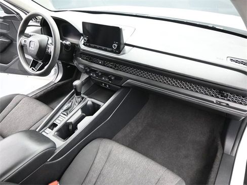 Used 2023 Honda Accord LX image 39