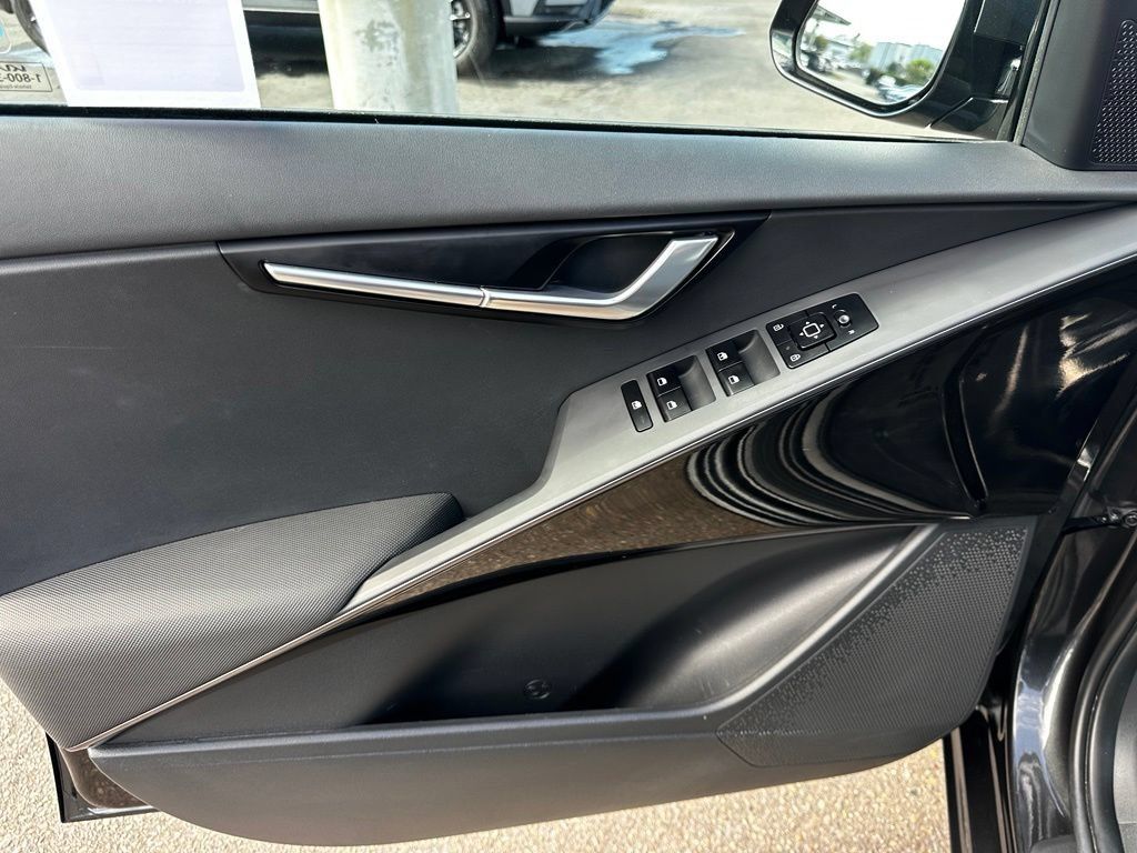 Used 2023 Kia Niro Wind FWD image 24