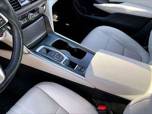 Used 2020 Honda Accord Touring image 15
