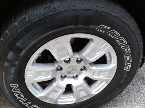 Used 2018 Nissan Titan SV RWD image 26