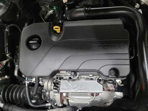 Used 2024 Chevrolet Malibu LT image 30