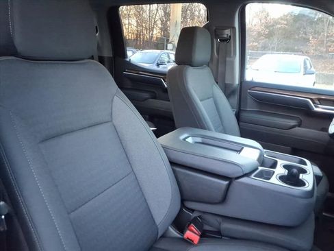 Used 2022 Chevrolet Silverado 1500 LT image 21