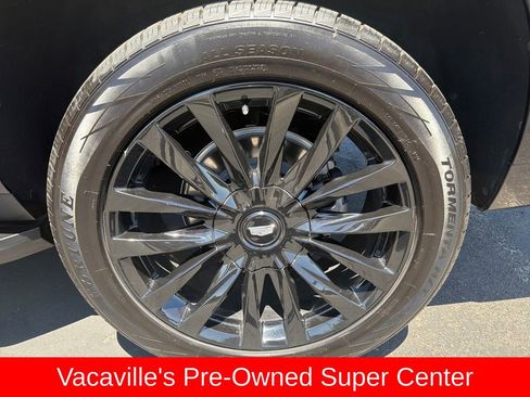 Used 2023 Cadillac Escalade Premium Luxury AWD/4WD image 27