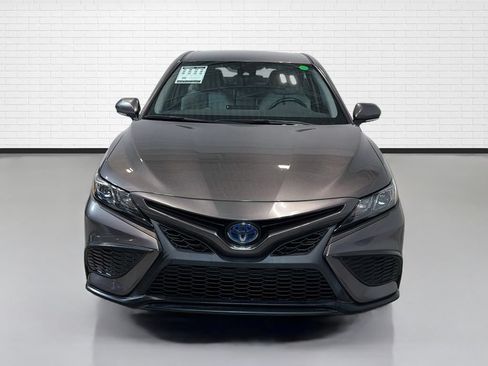Used 2023 Toyota Camry SE FWD image 2
