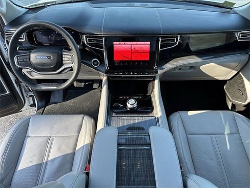 Used 2022 Jeep Wagoneer Series II w/ Premium Group I image 25