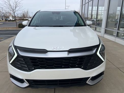 Used 2024 Kia Sportage LX image 12