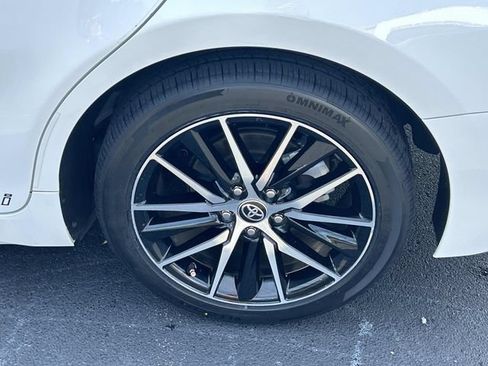 Used 2023 Toyota Camry SE FWD image 12
