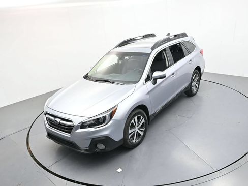 Used 2019 Subaru Outback 3.6R Limited w/ Popular Package #2 AWD/4WD image 42