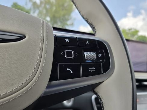 Certified 2025 Genesis GV80 3.5T Prestige AWD/4WD image 22